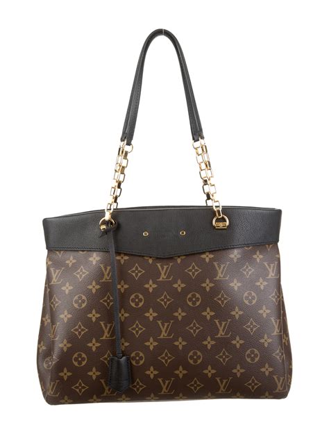 louis vuitton pallas louis vuitton wristlet|Louis Vuitton pallas shopper.